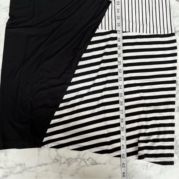 Comfy USA Black White Striped Abstract Sleeveless Asymmetrical Dress Size Small - Picture 7 of 10